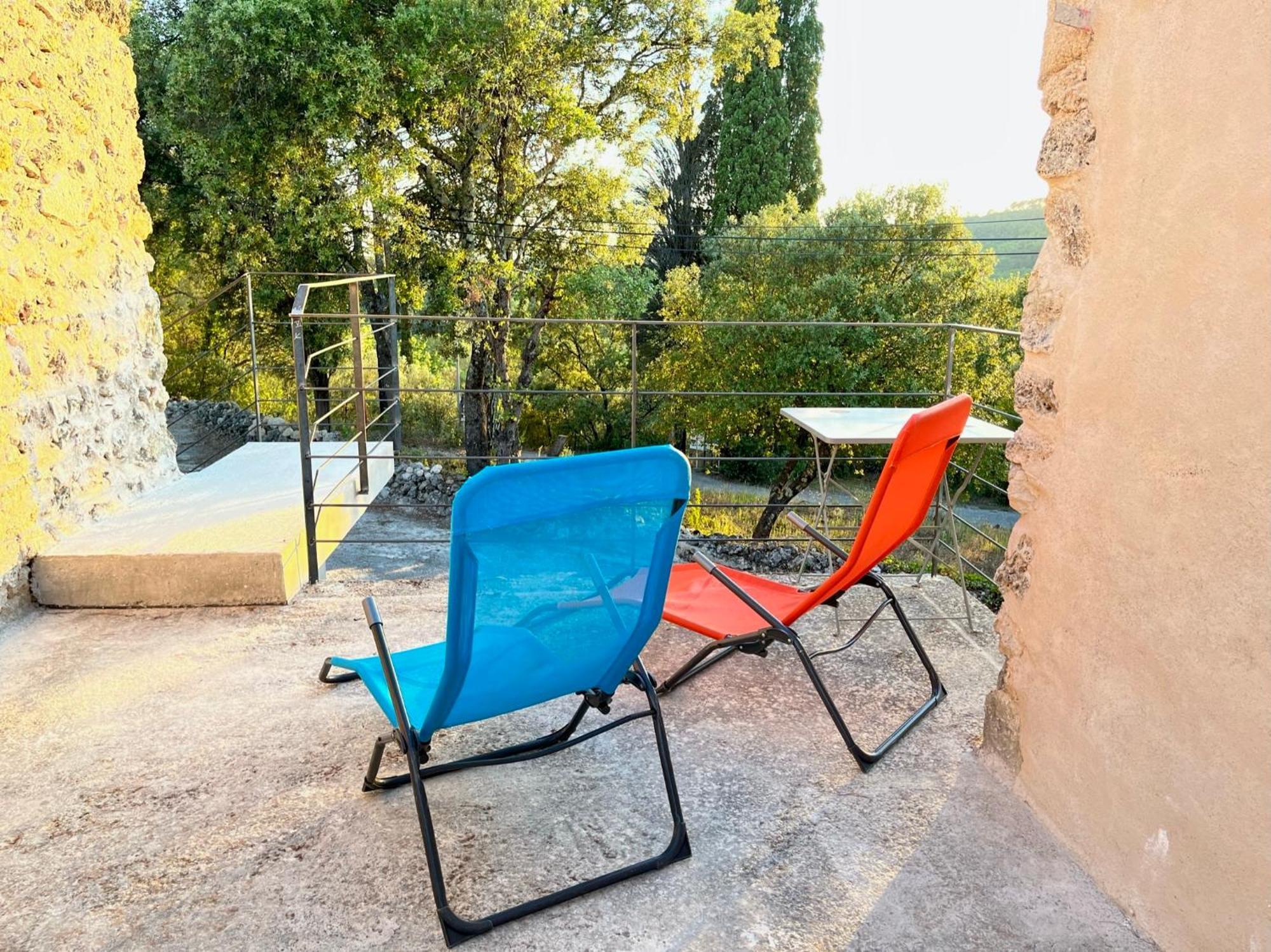 La Parenthese Du Var - Gite Avec Grande Terrasse Vue Sur Piscine Saint-Antonin-du-Var ภายนอก รูปภาพ